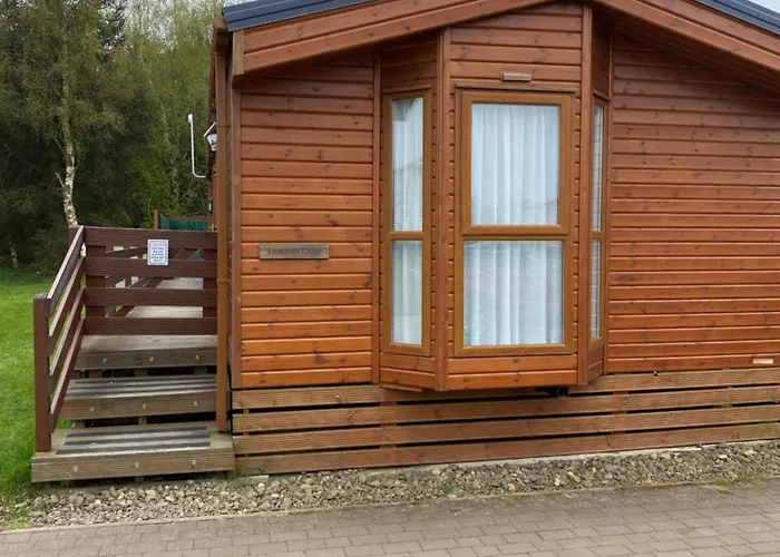 Longstone Lodge