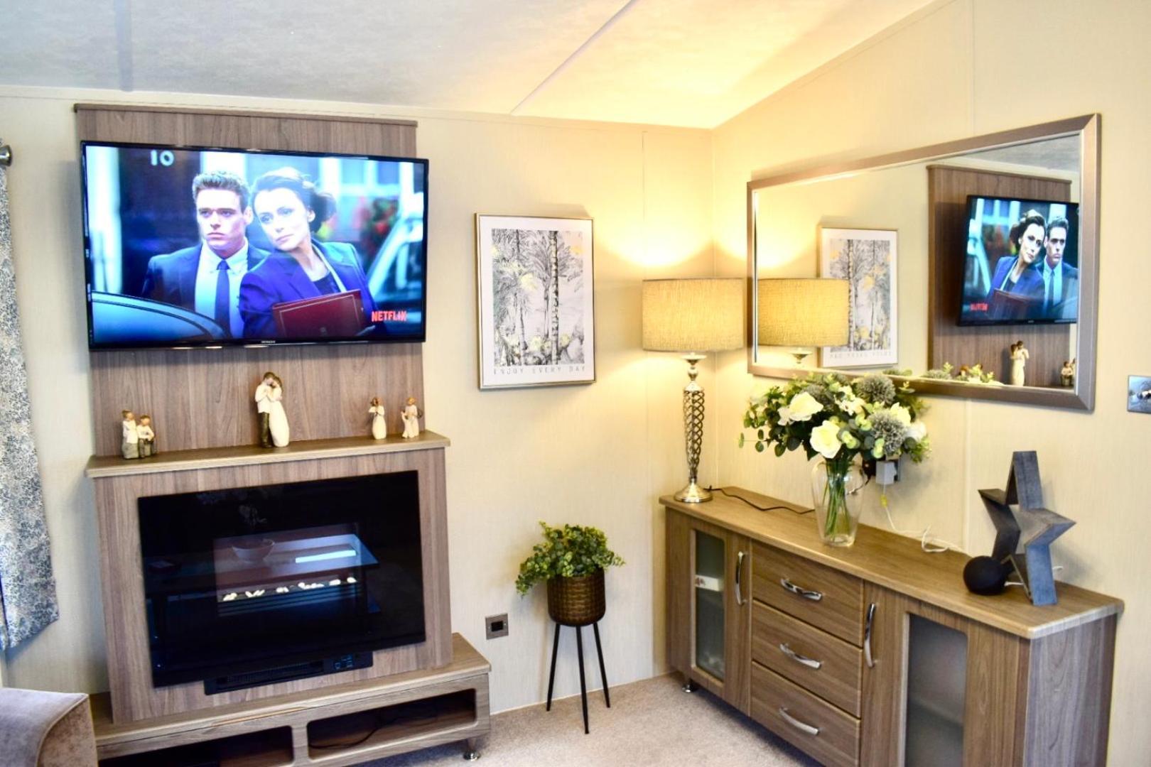 Chalet Longstone